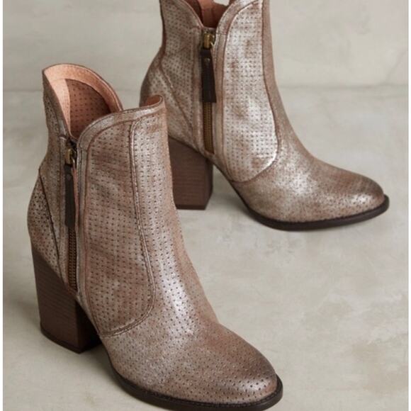 Anthropologie Seychelles Around the World Boots Women's Shoes Pewter 7 Metallic - Picture 1 of 9